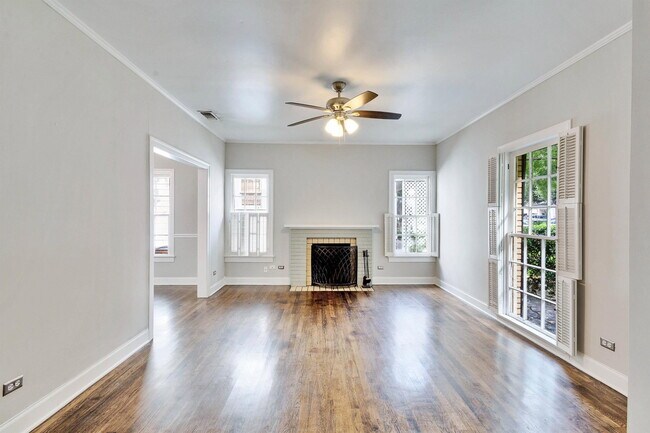 Foto del edificio - 1511 W 30th St