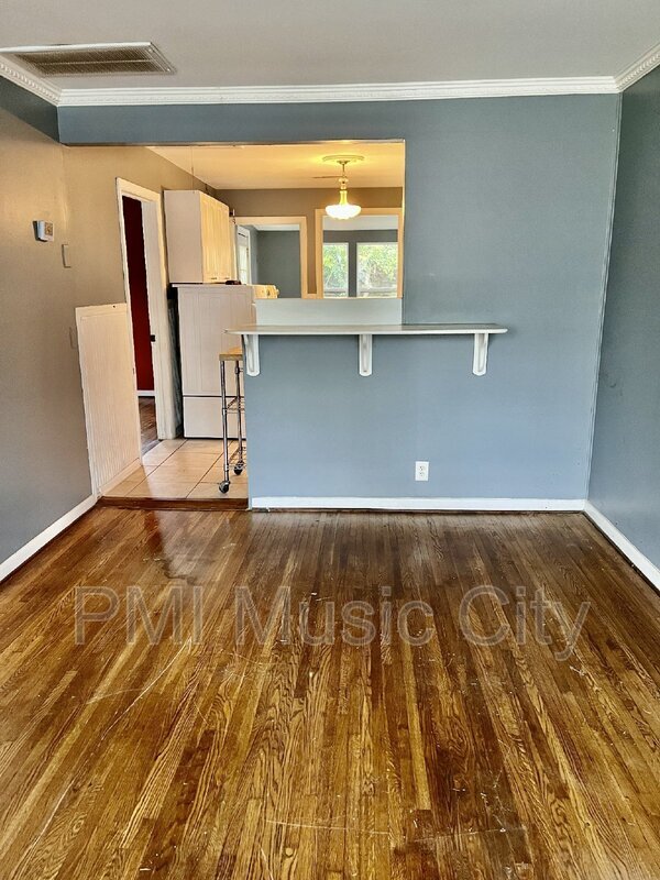 Foto del edificio - 1208B Kirkwood Ave