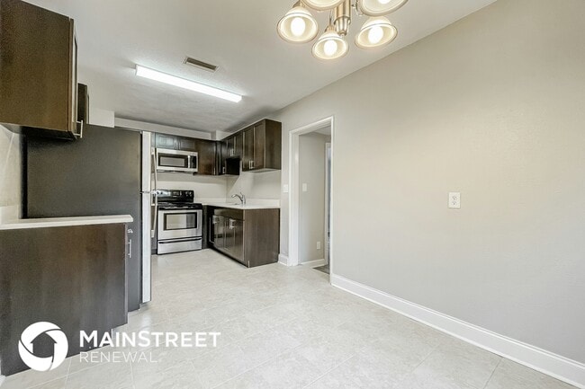 Building Photo - 1410 26th Ave S