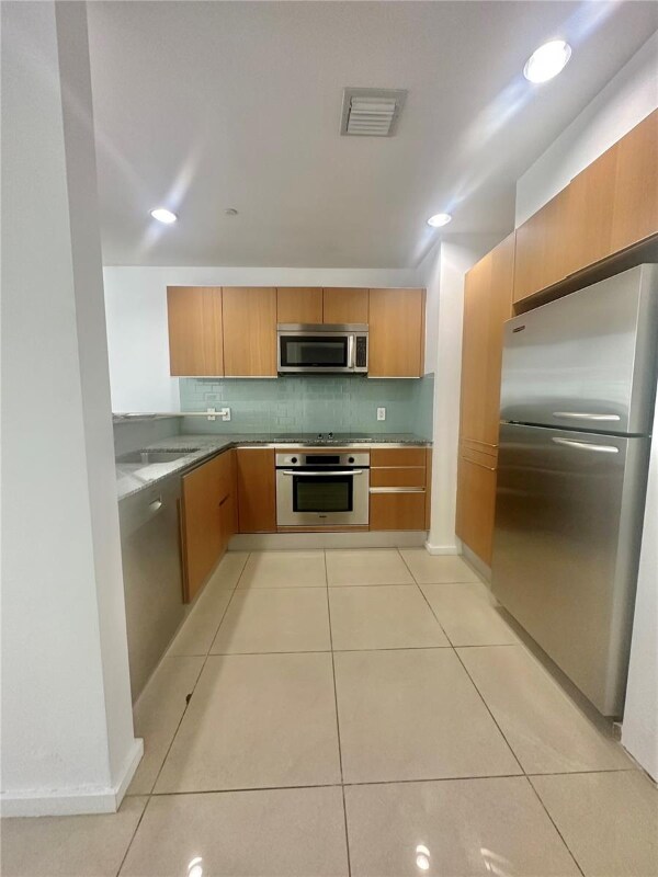 Foto principal - 1050 Brickell Ave
