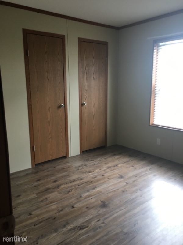 Building Photo - 3 br, 2 bath House - Contact me for showing