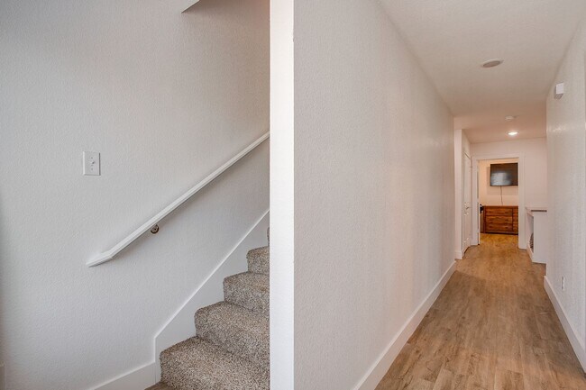 Foto del edificio - 3225 McCart Ave
