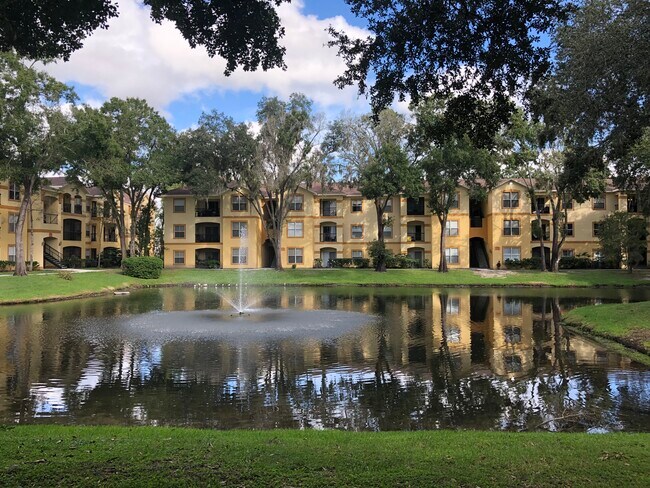 Foto del edificio - 5604 Pinnacle Heights Cir