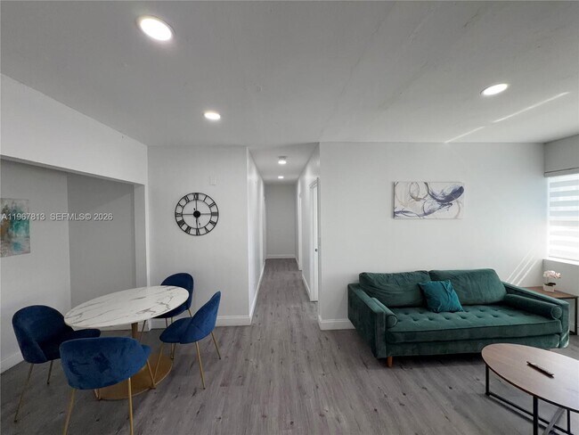 Foto del edificio - 10002 E Bay Harbor Dr