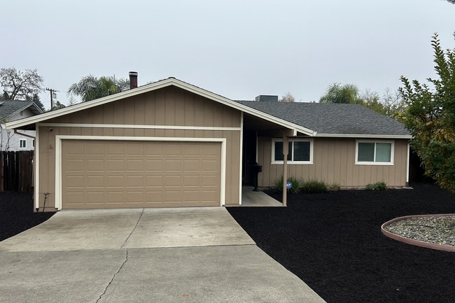 Building Photo - 5200 Roseana Ct