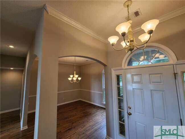 Building Photo - 707 Marsh View Dr