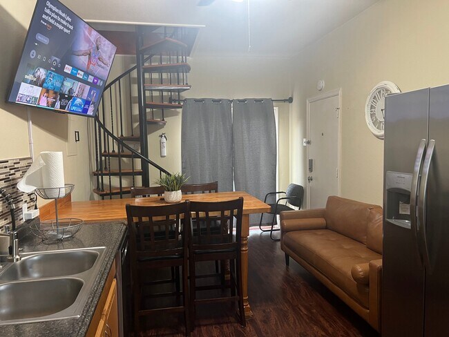 Foto del edificio - 14014 Summer Ash Ln