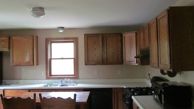 Kitchen - 35 Leighton Rd