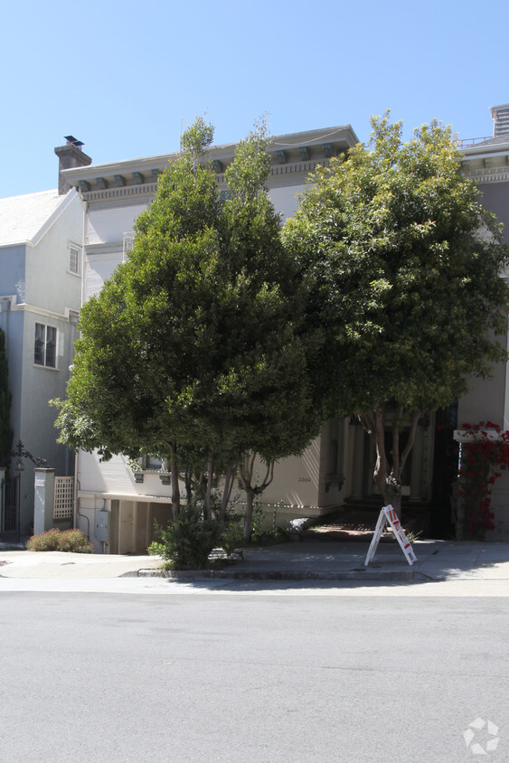 Building Photo - 2340 Vallejo St