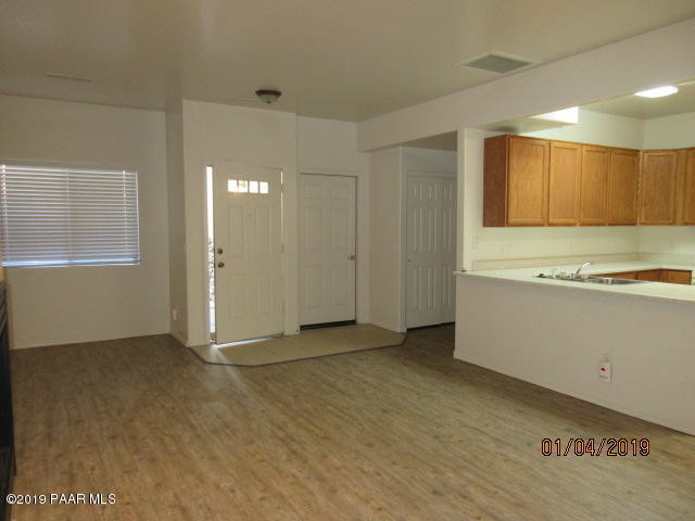 Building Photo - 1145 Mary Dr