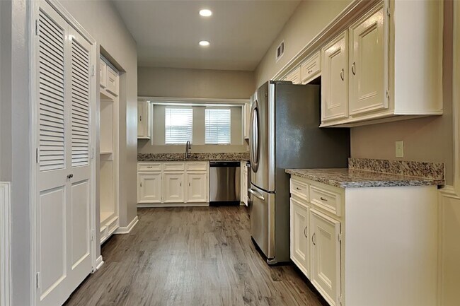 Foto del edificio - 3626 Shipman Ln