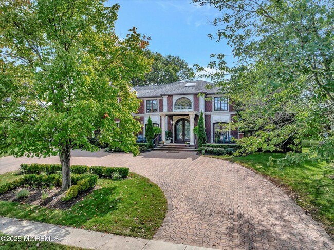 Building Photo - 13 Valley Forge Rd