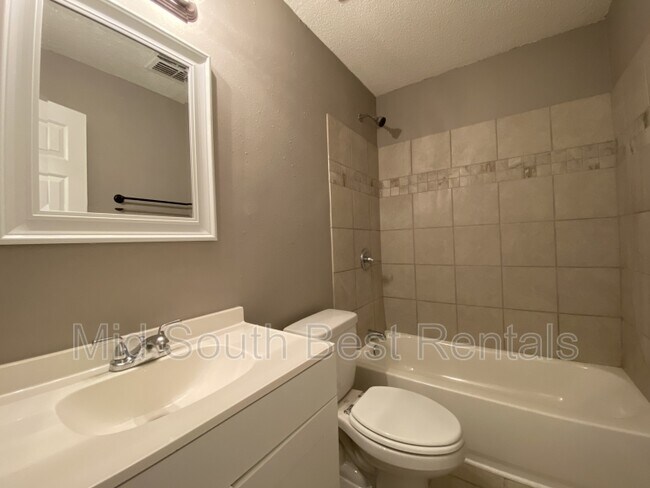 Foto del edificio - 3102 S Wesley Ct