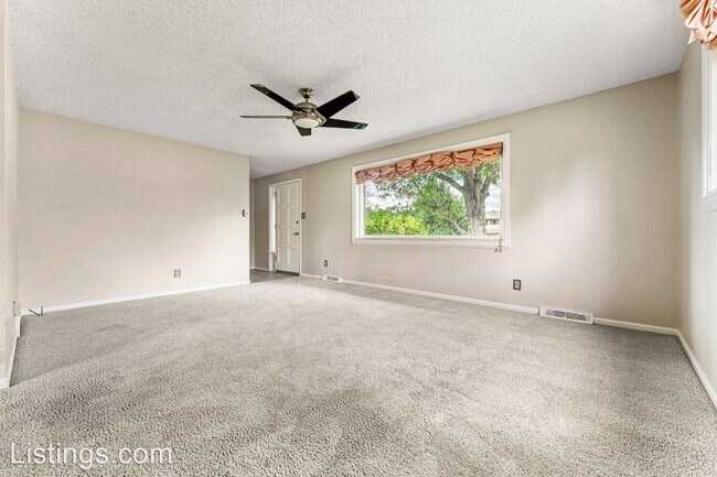 Building Photo - 4 br, 4 bath House - 13631 Pisces Ct