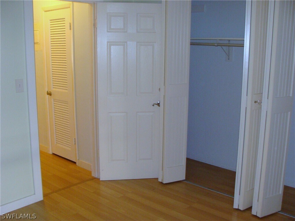 Foto del edificio - 421 12th Ave S