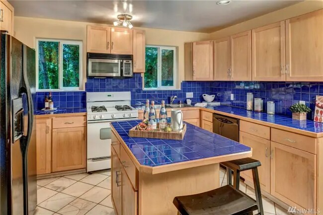 Foto del edificio - 7217 Dumar Way SW