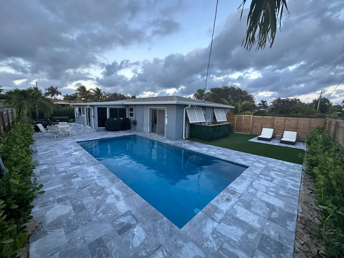 Foto principal - 549 Fairwind Dr