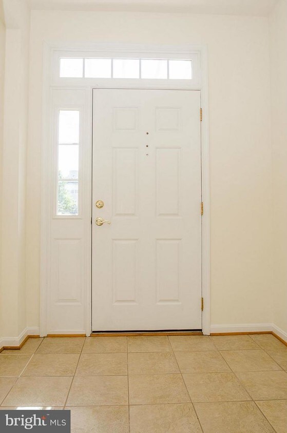 43232 Becontree Terrace, Broadlands, VA 20148 Townhome Rentals in