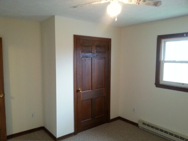 Building Photo - 3256 Watkins Rd