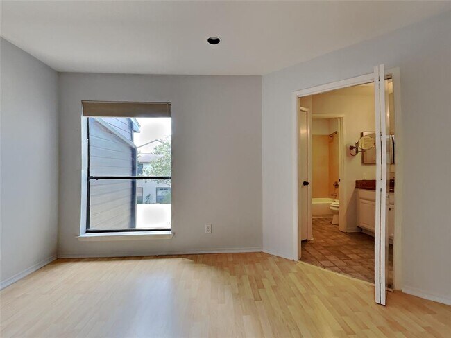 Building Photo - 2601 S Braeswood Blvd