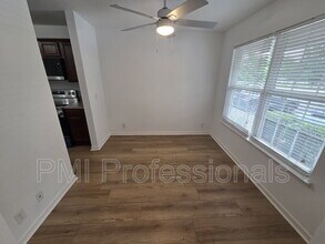 Building Photo - 108 Oak Valley Cir