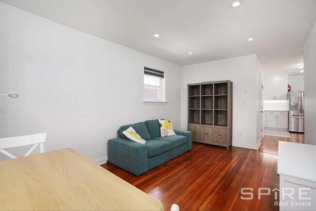 Foto del edificio - 2 bedroom in Bronx NY 10463