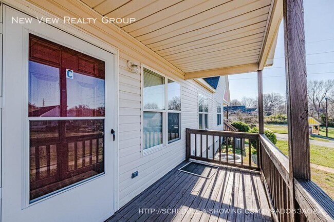 Building Photo - 233 Hoskins Mill Ln