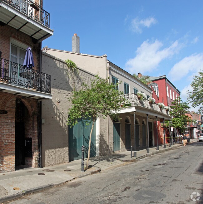 Foto de - 536 Dumaine St