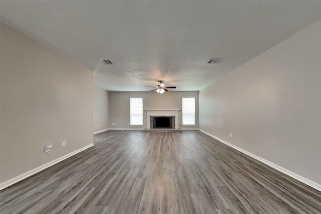 Building Photo - 9411 Bayou Bluff Dr