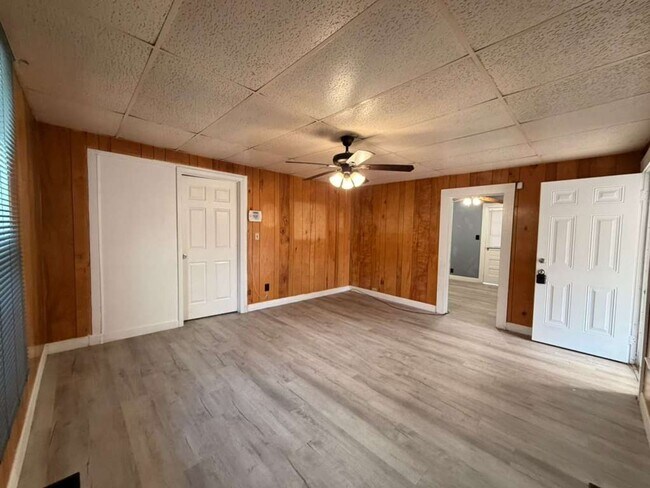 Foto del edificio - AVAILABLE NOW! Move-In Special Available – Free First Month’s Rent!
