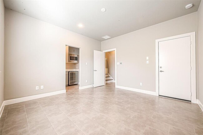 Foto del edificio - 1716 Eado Point Ln