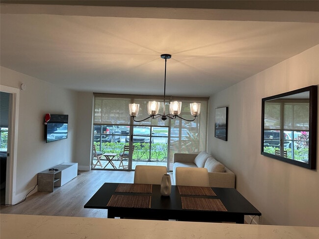 Building Photo - 3821 Environ Blvd