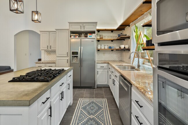 Foto del edificio - 1557 Bramble Ct