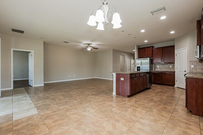 Foto del edificio - 402 Blakely Ct