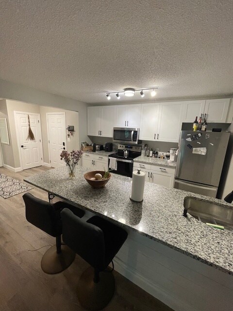 Kitchen with new appliances - 120 Fisherville Rd