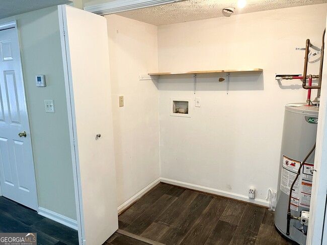 Building Photo - 310 S Jeff Davis Dr