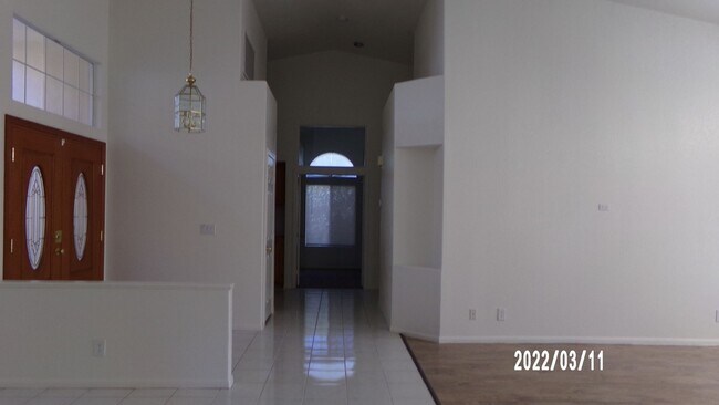 Foto del edificio - 252 Paseo Del Lago Cir