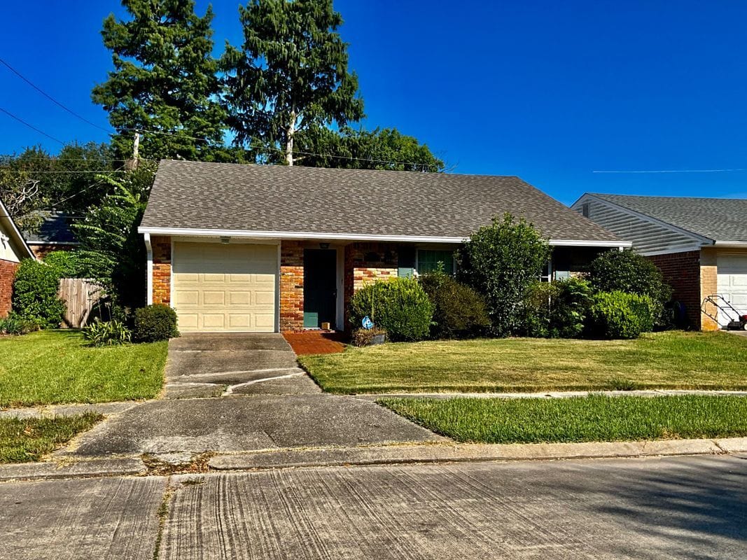 Building Photo - 2716 Gallinghouse St