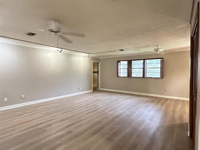 Foto del edificio - 270 Ferndale Ln