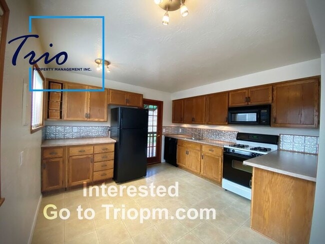 Building Photo - 1440 Wilson St