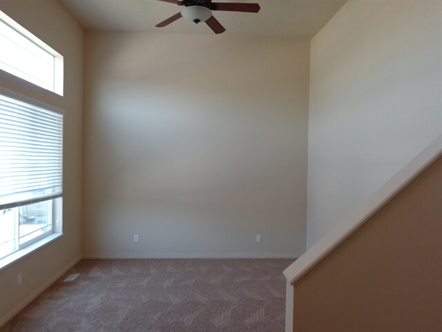 Building Photo - 1127 Kensington Drive