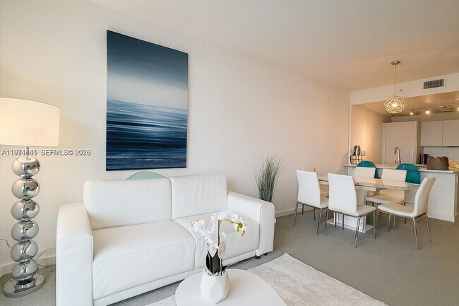 Foto del edificio - 501 NE 31st St