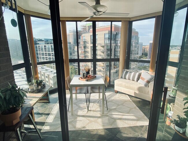 Balcony - 1600 N Oak St