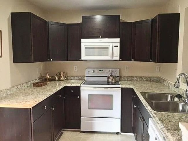 Photo - 2623 Vail Ave Apartment