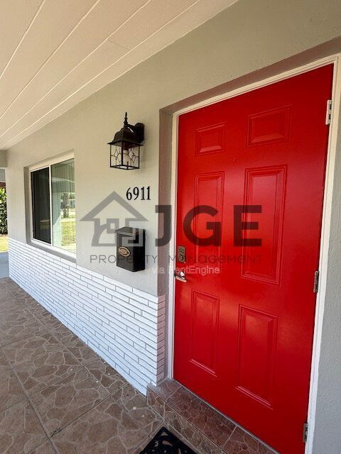Foto del edificio - 6911 SW 12th St