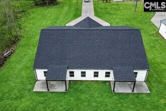 Building Photo - 380 Davis Rd