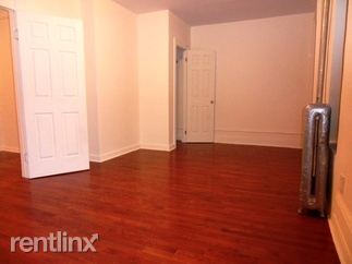 Foto principal - 21 E 129th St