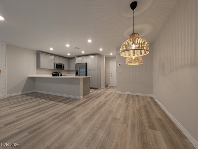 Foto del edificio - 6206 Foxes Dl St