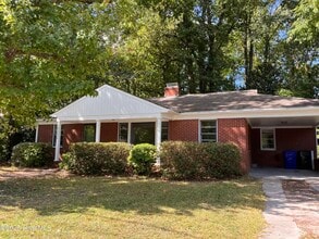 Building Photo - 2301 Jefferson Dr
