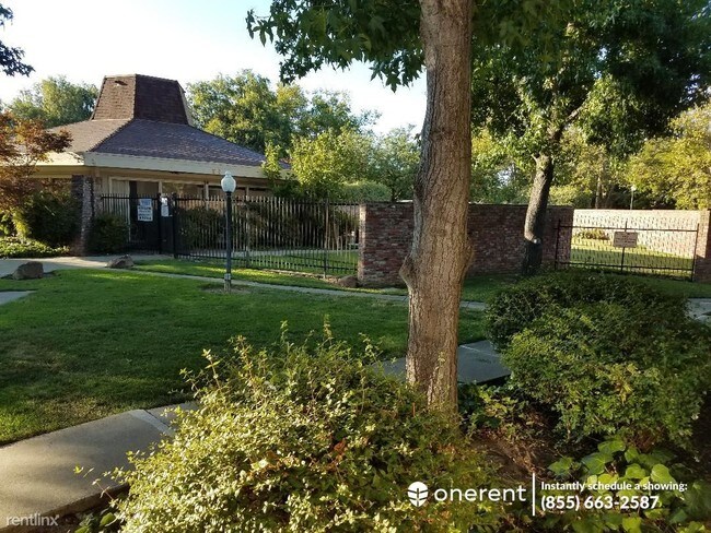 Building Photo - 1288 Pine Creek Way
